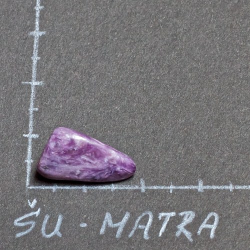 Čaroit — foto 2