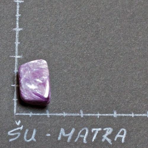Čaroit — foto 2