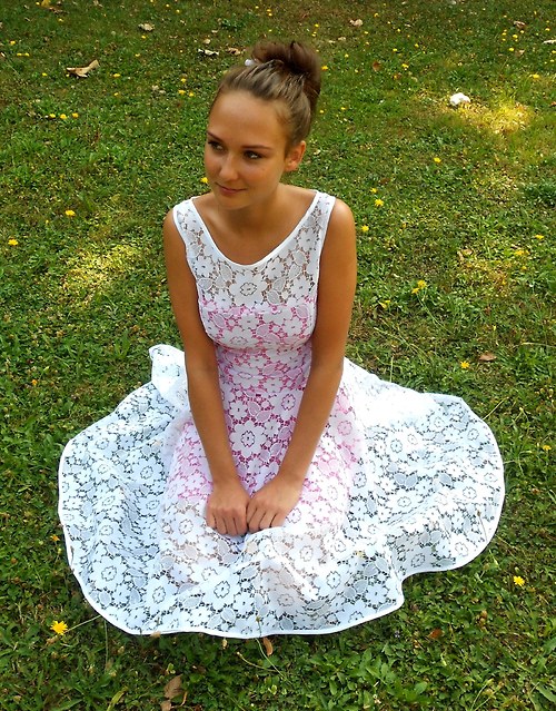 Krajkové šaty — foto 4