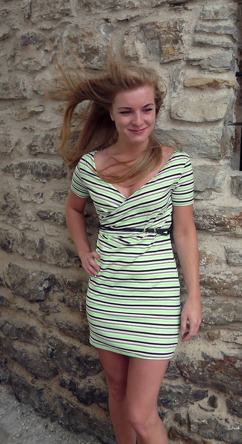 Šaty Green — foto 2