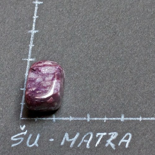 Čaroit — foto 2