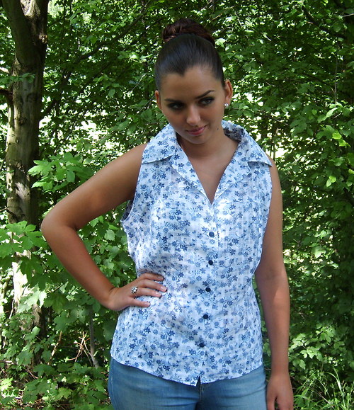 Halenka s "americkým průramkem" — foto 2