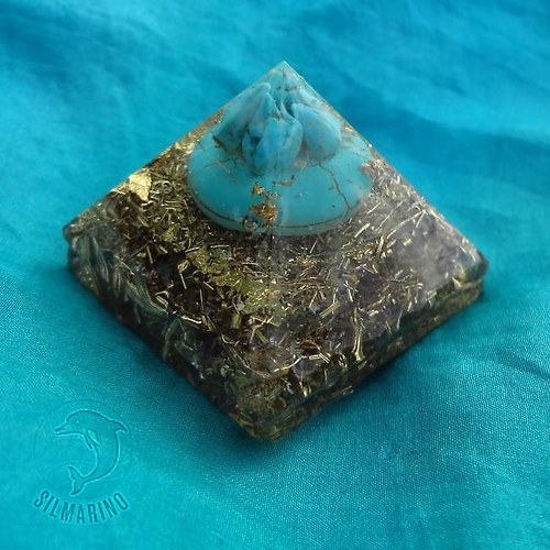 "Tyrkysový sen" - orgonit pyramidka tyrkenit — foto 5