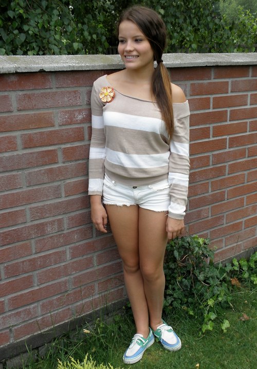 Sluníčková kanzashi brož — foto 2