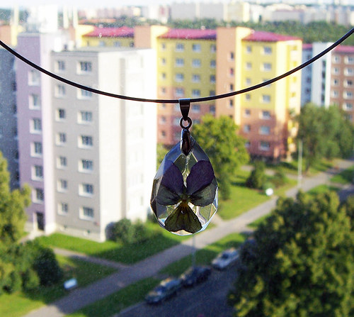 Maceškový náhrdelník na lanku — foto 3