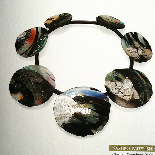 Kniha 500 necklaces — foto 3