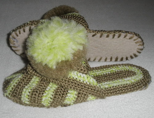 Háčkované papuče - šedozelené — foto 3