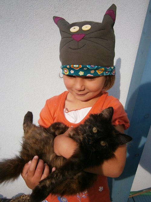 Kočička pro malou kočičku - teplá čepička — foto 2