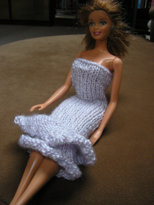 Šaty na Barbie — foto 2