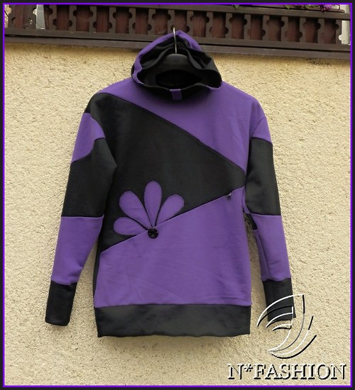 Sweatshirt with hood - " NUMBER ONE " — foto 3