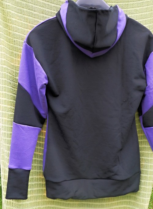 Sweatshirt with hood - " NUMBER ONE " — foto 4