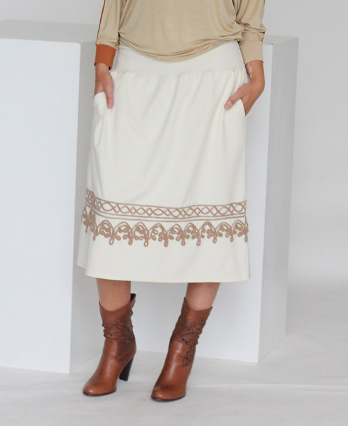 Zimní smetanová sukně — foto 3
