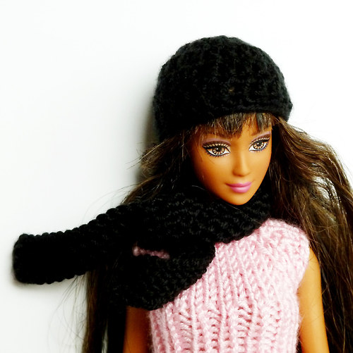 BLACK čepice a šála pro Barbie — foto 2
