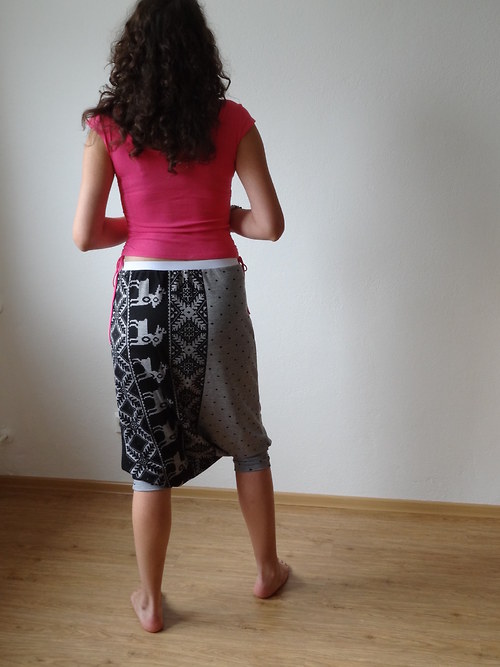 Turecké 3/4 kalhoty — foto 2