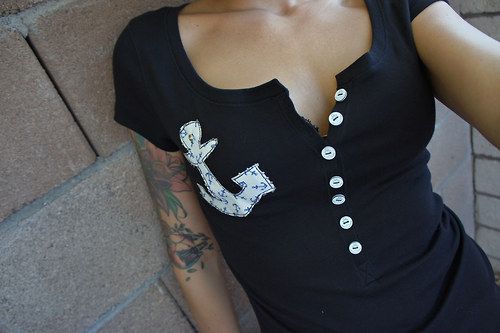 Pin Up tilko s vystrihem/ kotvickou — foto 2