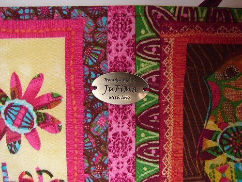 Love lives here — foto 3