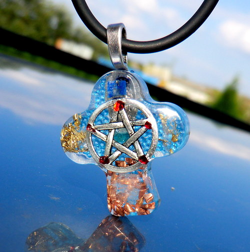 Orgonitový šperk Mi3* Pentagram se 7 granáty — foto 4