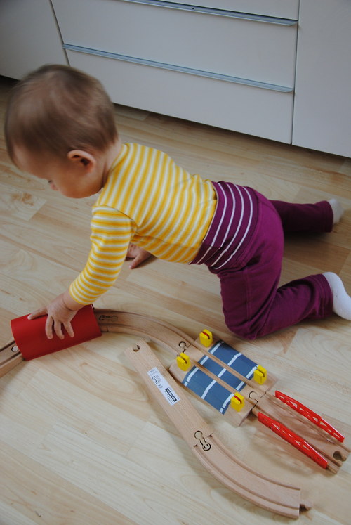 Dětské tepláky lila, vel. 3-6M — foto 4