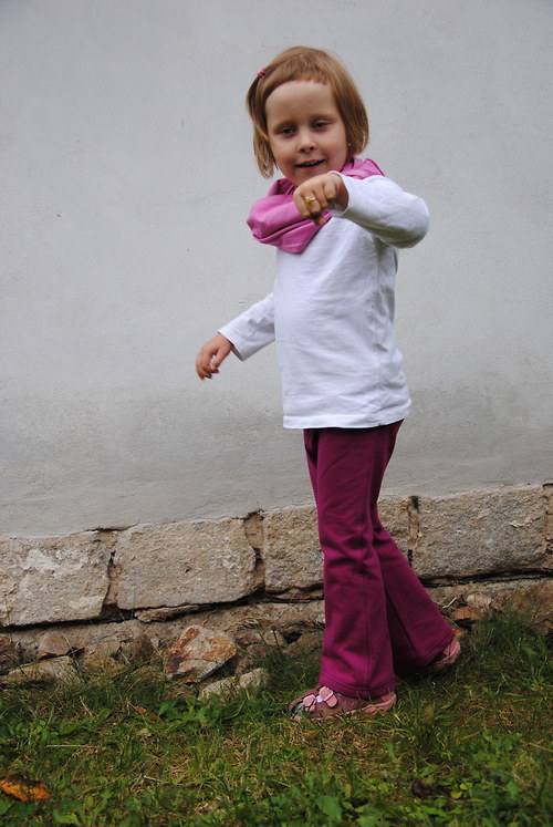 Dětské tepláky lila, vel. 2-3 let — foto 4