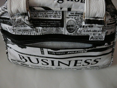 Kabelka s názvem Business class — foto 4
