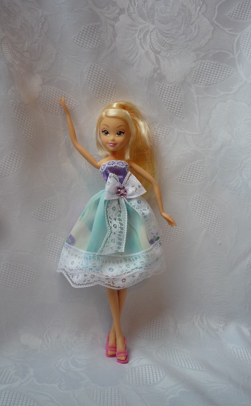 Květinové šatičky pro Winx — foto 2