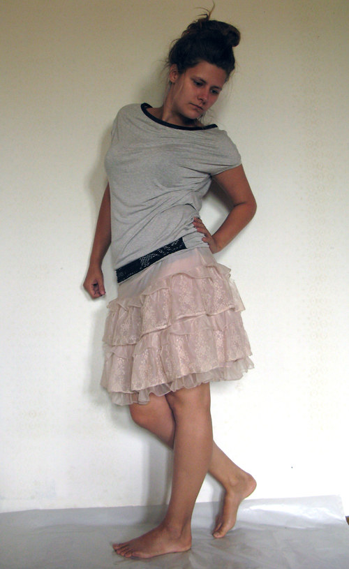 Šedé triko — foto 2
