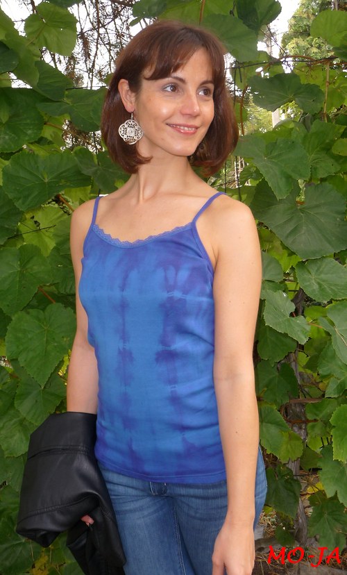 Modravé tílko s kraječkou — foto 3