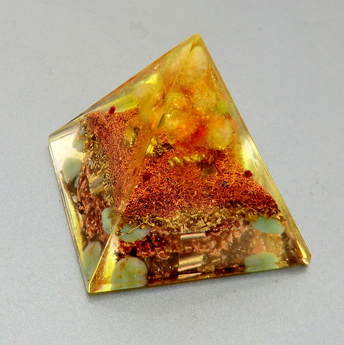 Orgonit A* Pyramida 5x4,5cm *Sluníčkový citrín* — foto 4
