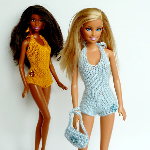 Bledě modrá kabelka pro Barbie — foto 3