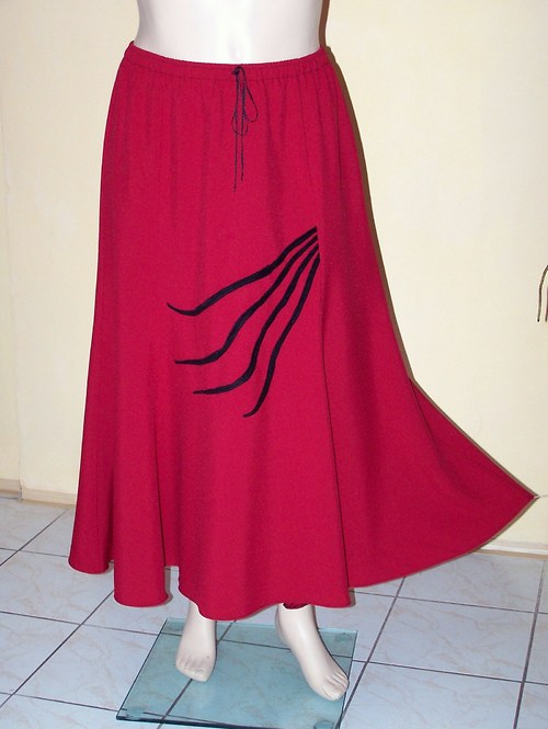 Šestidílná sukně ,,Red Romance" — foto 2