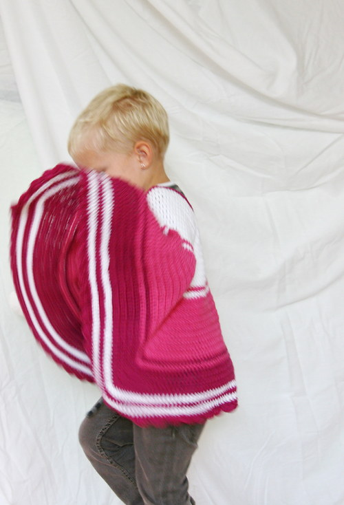 Pončo ... pro šípkovou princeznu :-))) — foto 2