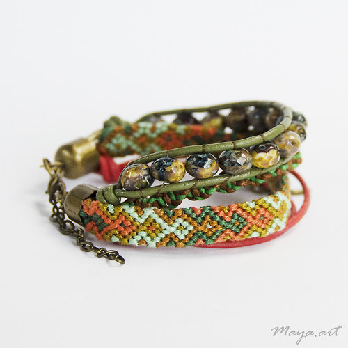 Červenozelený náramek "EMBRACING BRACELET" — foto 3
