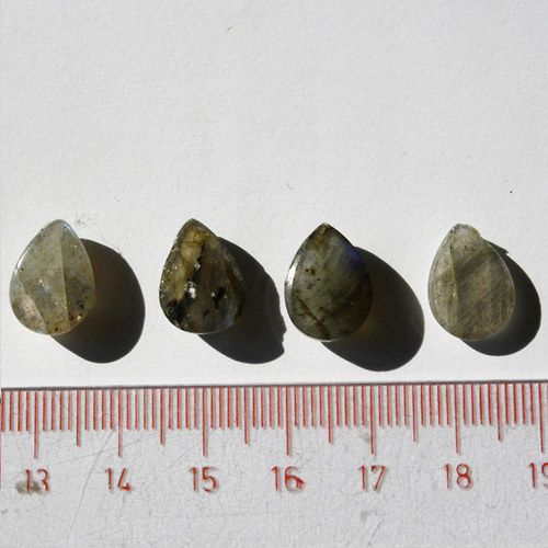 Labradorit 220902 — foto 2