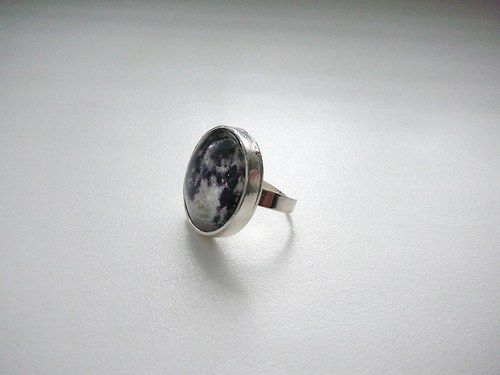 On the MOON — foto 2