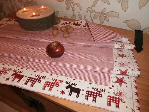 Vánoční UBRUS Pepito — foto 2