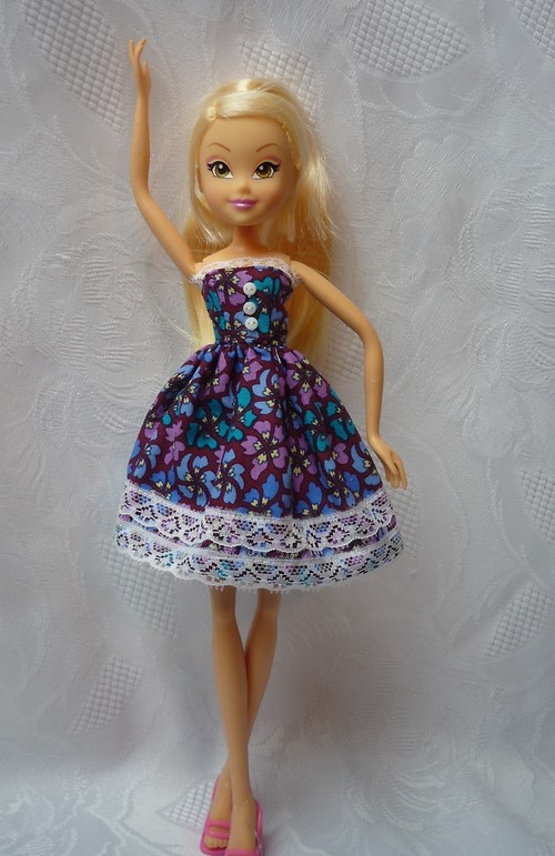 Krátké šaty pro Winx — foto 2
