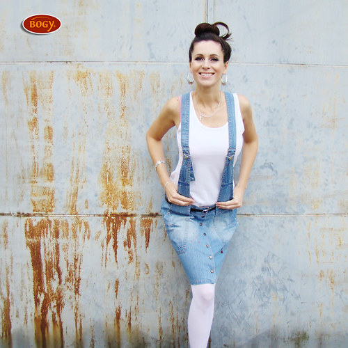 Propínací elastická riflová sukně, se šráky — foto 3