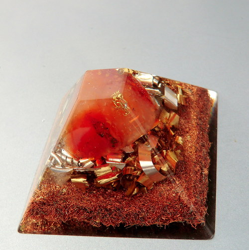 Orgonit Pyramida velká B6 - Karneol — foto 3