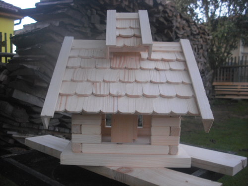 Ptačí krmítko — foto 3