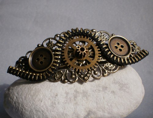 Steampunková spona do vlasů se zipem — foto 4