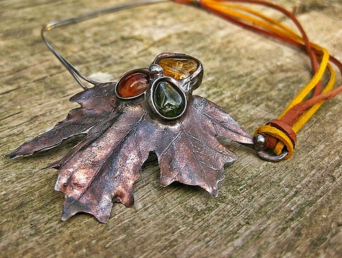 Maple leaf evolution - výrazný náhrdelník — foto 2