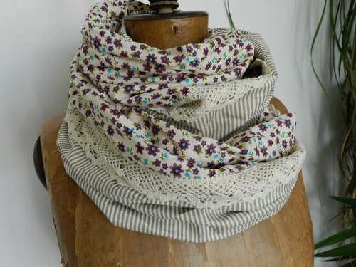BEIGE and PURPLE ... — foto 3
