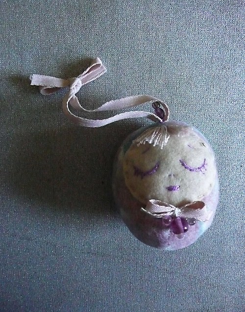 PO BABIČCE III ramínko — foto 2