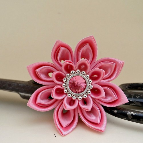 Kanzashi spona/brož Pinkuno — foto 2