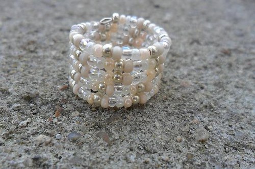 Elegance in beige — foto 2