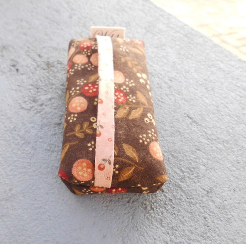 "Kapesníkovník" - Late Bloomers — foto 2