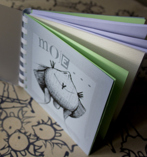 NOTES - Moje . . . šedo-stříbrná. — foto 2