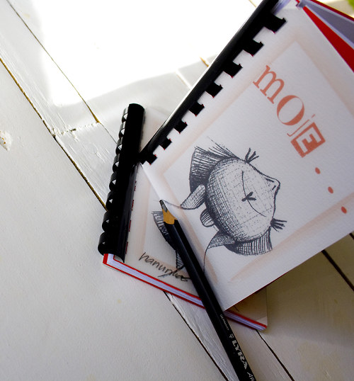 NOTES - 9,5 x 12 cm- Moje . . . sv.črvená. — foto 2