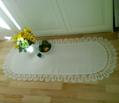 Oválová dečka s háčkovanou krajkou — foto 6