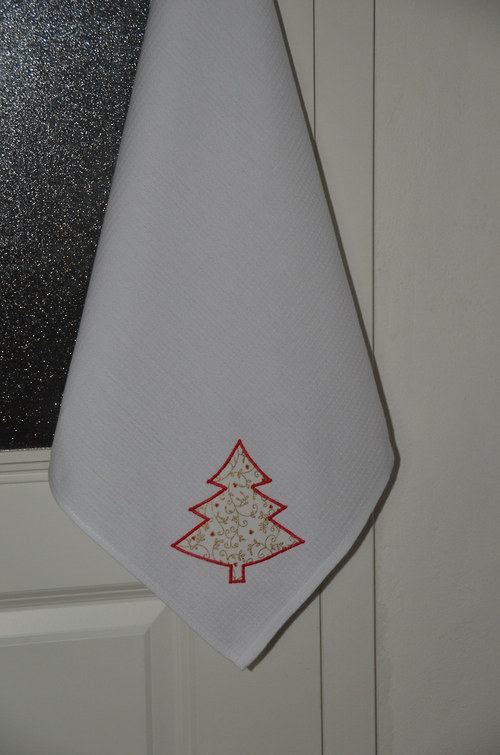 Vánoční utěrka – bílý stromek — foto 2
